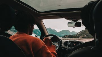 Experience a vacation to the mountain by driving a car with friends
